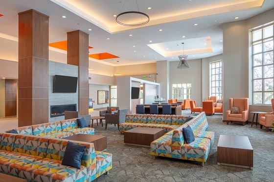 Outdoor area and surroundings near Collegian Hotel & Suites, Syracuse University
